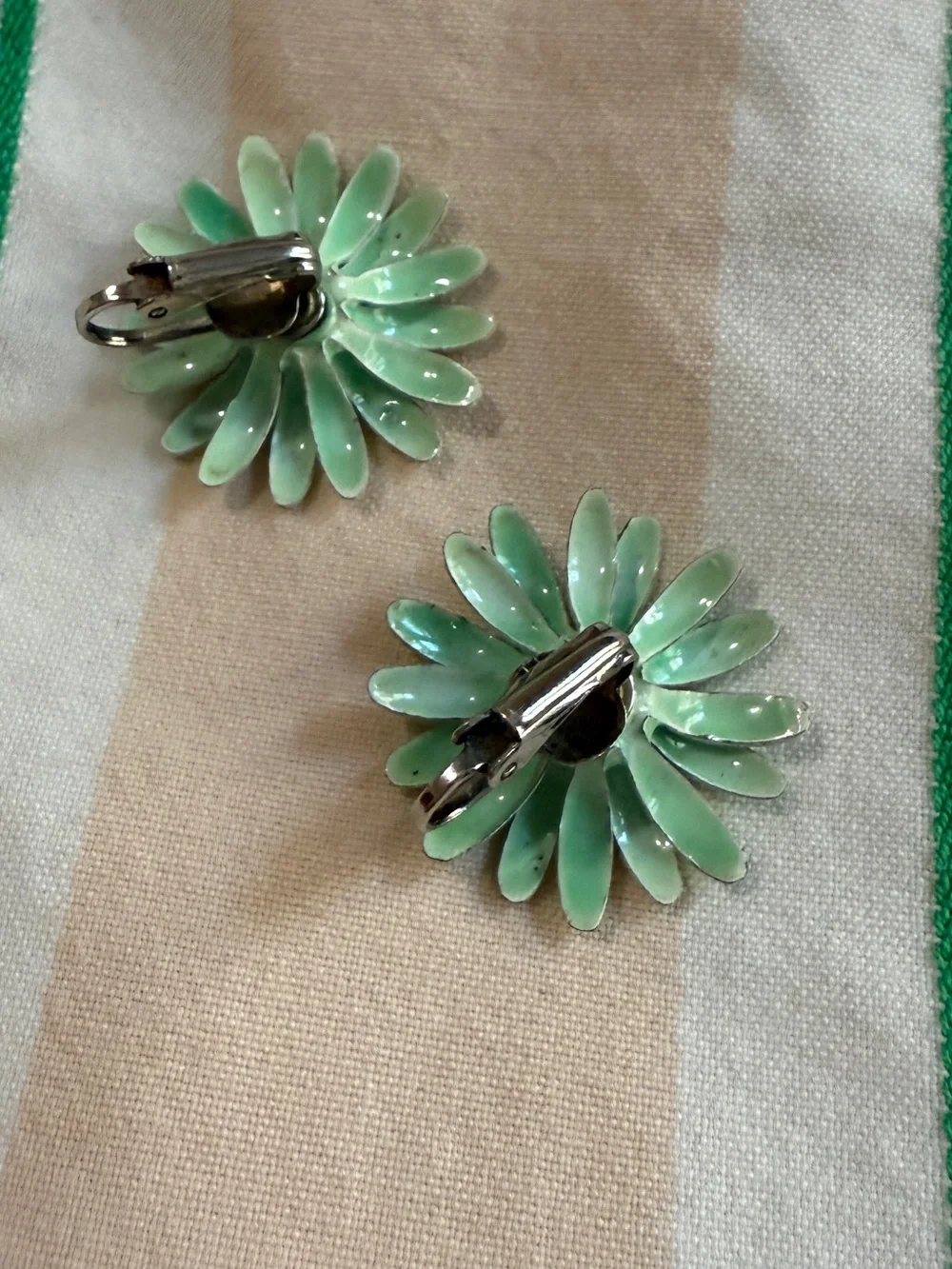 1960s Daisy Flower Power Mod Enamel Seafoam Colored Clip-on Earrings